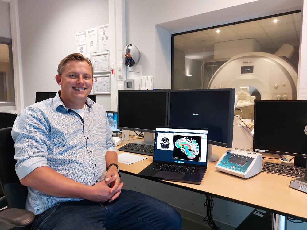 Picture Pim Pullens Ghent University with neuroimaging software