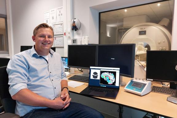 Picture Pim Pullens Ghent University with neuroimaging software